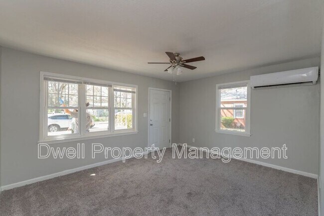 Building Photo - 1533 Wooten Rd