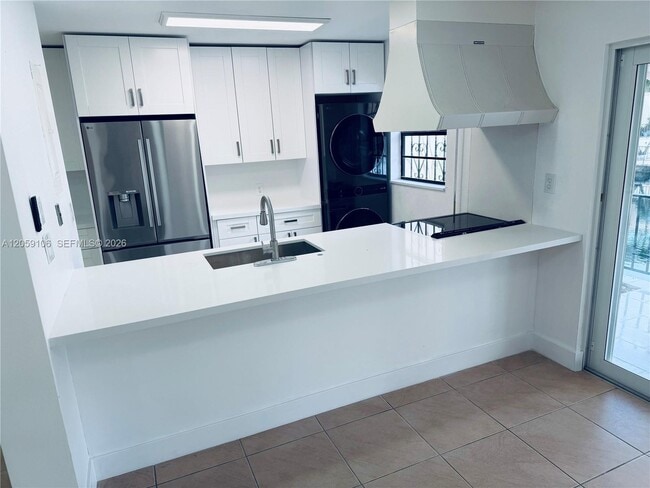 Foto del edificio - 7011 Crown Gate Ct