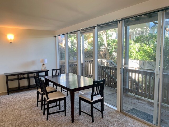 Área del comedor - 310 Valley St