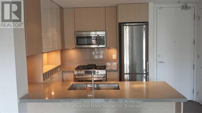 Building Photo - 88 Colgate Ave