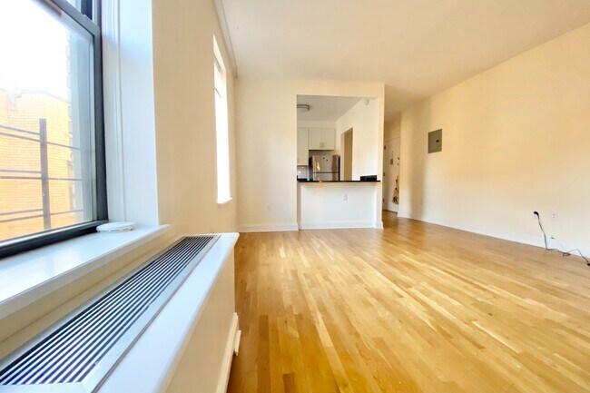 Foto del edificio - 105 Pinehurst Ave