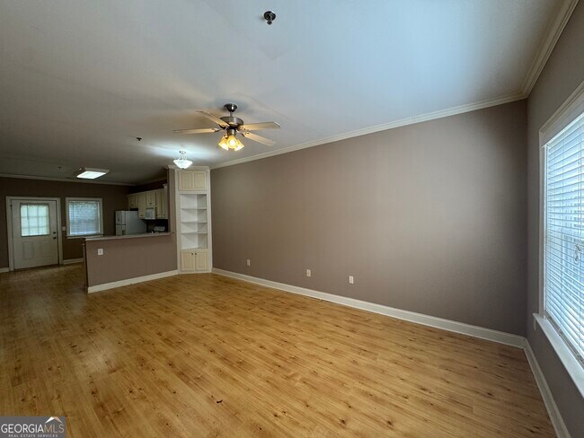 Building Photo - 460 S Barnett Shoals Rd