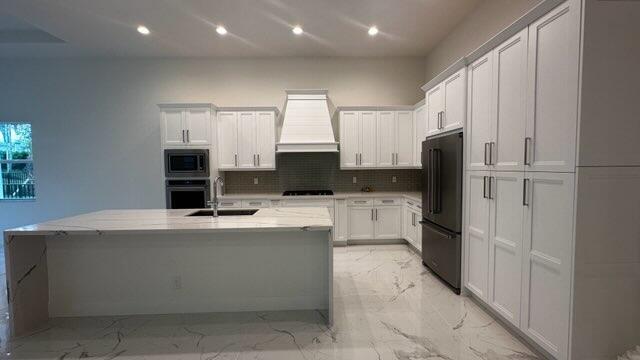 Foto del edificio - 9256 Crestview Cir