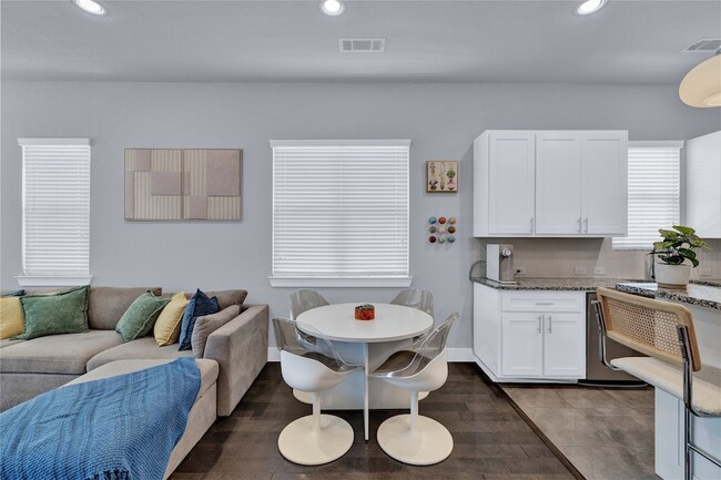 Foto del edificio - 228 Wimberly St