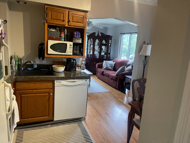 Foto del edificio - 3577 Saybrook Ave