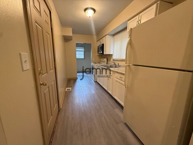 Foto del edificio - 1671 Belmar Rd