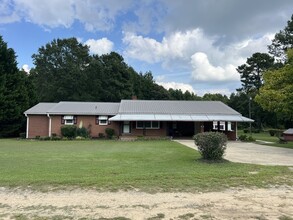 Building Photo - 217 Peony Ln