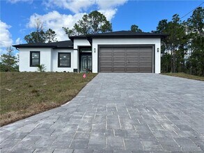 Building Photo - 1006 W 17th St