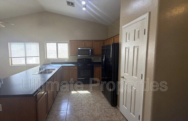 Foto del edificio - 13461 W Statler St