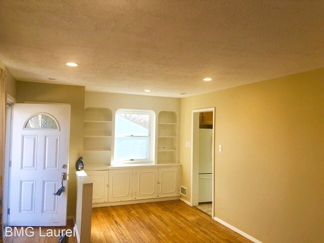Building Photo - 3 br, 2 bath House - 1019 Maple Ave