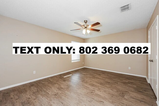 Building Photo - 2916 Barberini Dr