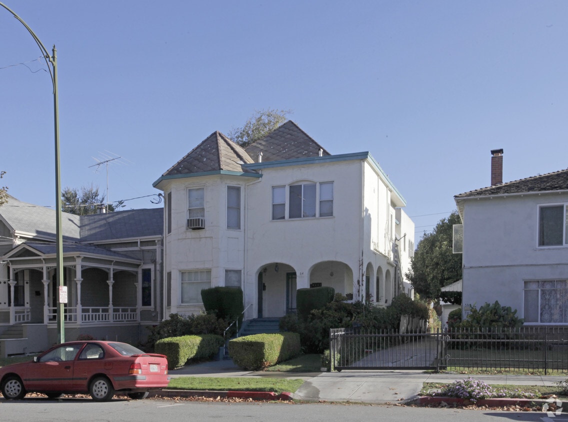 Building Photo - 64 N 9th St