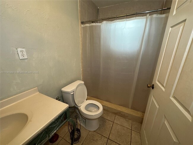 Foto del edificio - 16901 NW 51st Pl