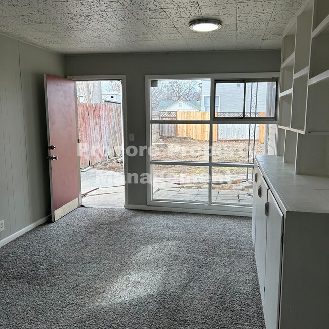 Foto del edificio - 303 Ivy St