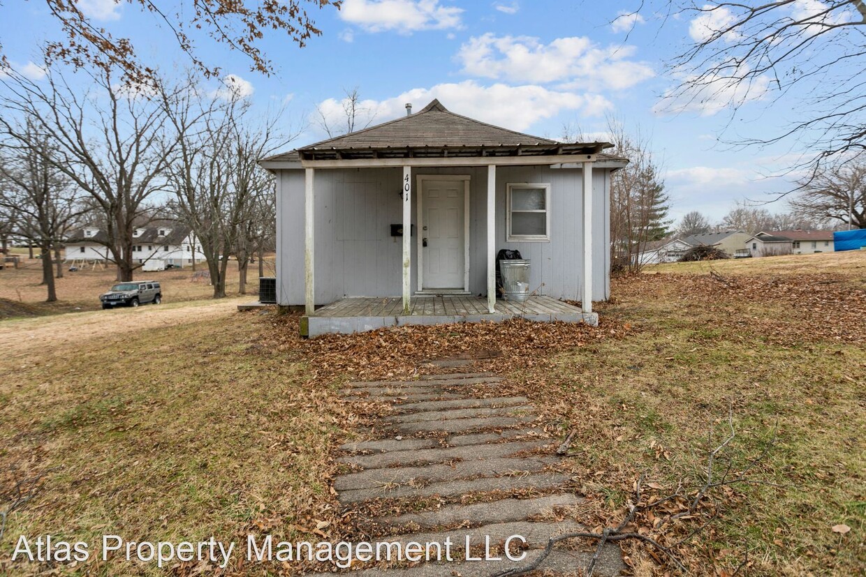 Primary Photo - 2 br, 1 bath House - 401 W 26th St.