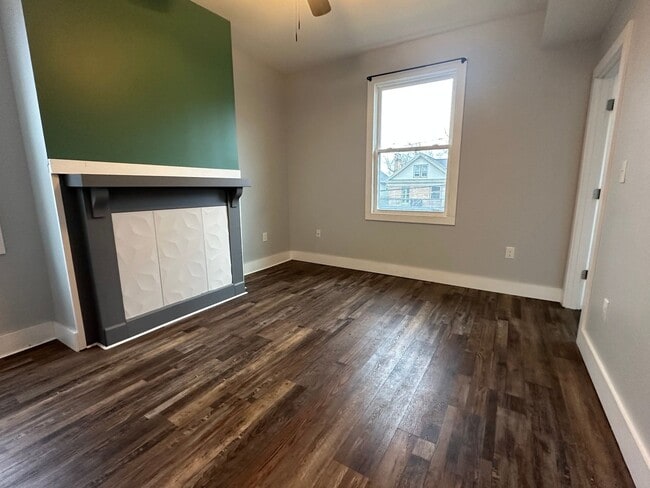 Foto del edificio - 216 Kinsey Ave