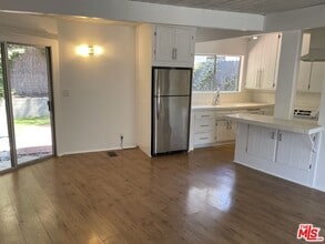 Building Photo - 2154 N Beverly Glen Blvd