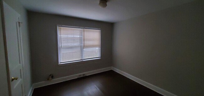 Foto del edificio - 2807 Spring Garden St