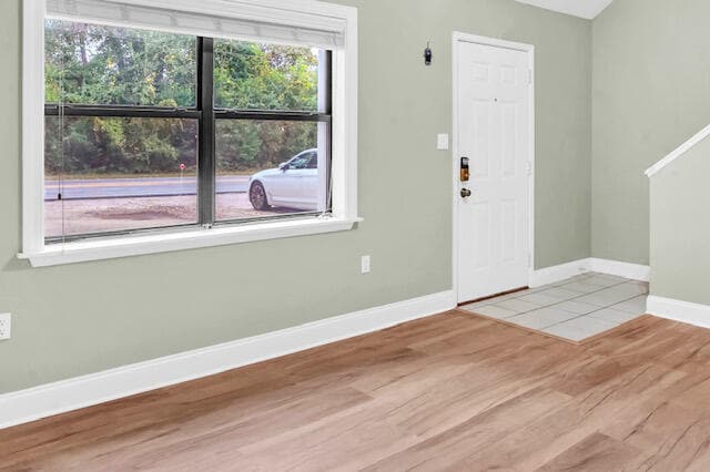 Building Photo - 310 Cedar Ave N