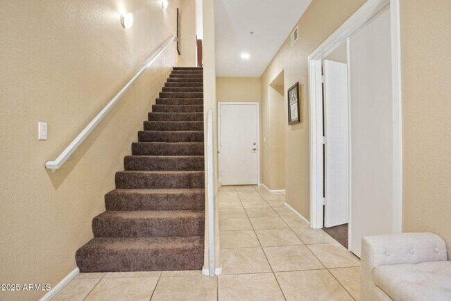 Foto del edificio - 6605 N 93RD Ave