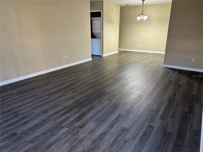 Building Photo - 4818 Tangerine Ave