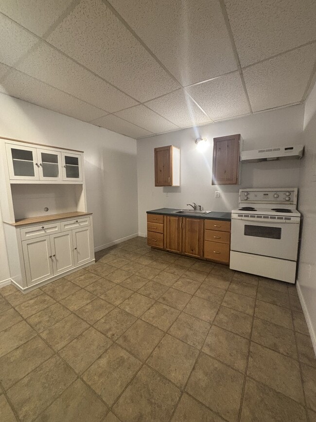 Building Photo - 269 Bd Broadway