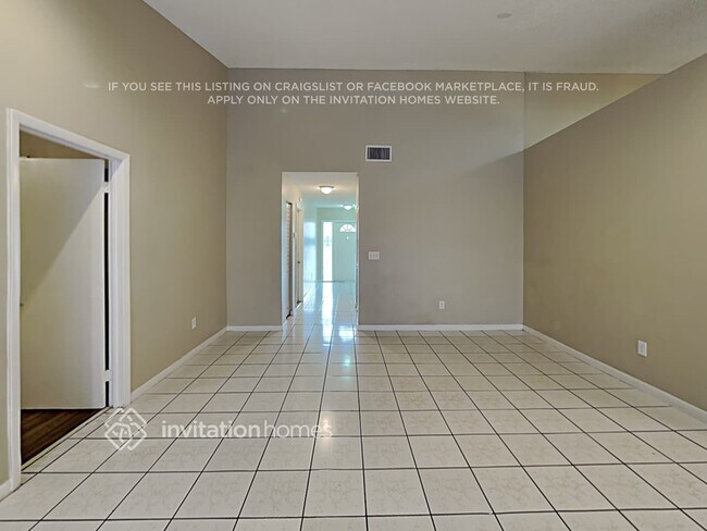 Building Photo - 500 NW 207th Terrace