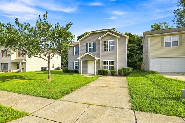 Foto del edificio - 926 Oakshire Cir