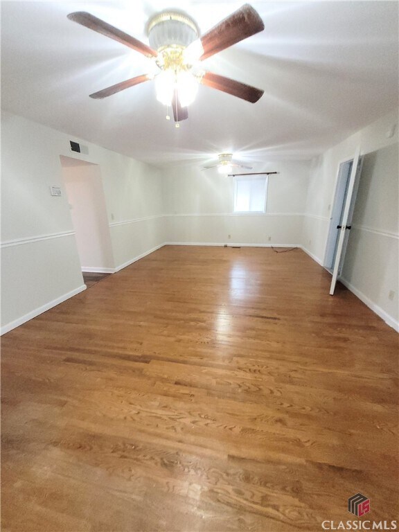 Building Photo - 189 Merlin Dr