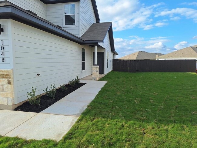 Building Photo - 104 Gunner Rd