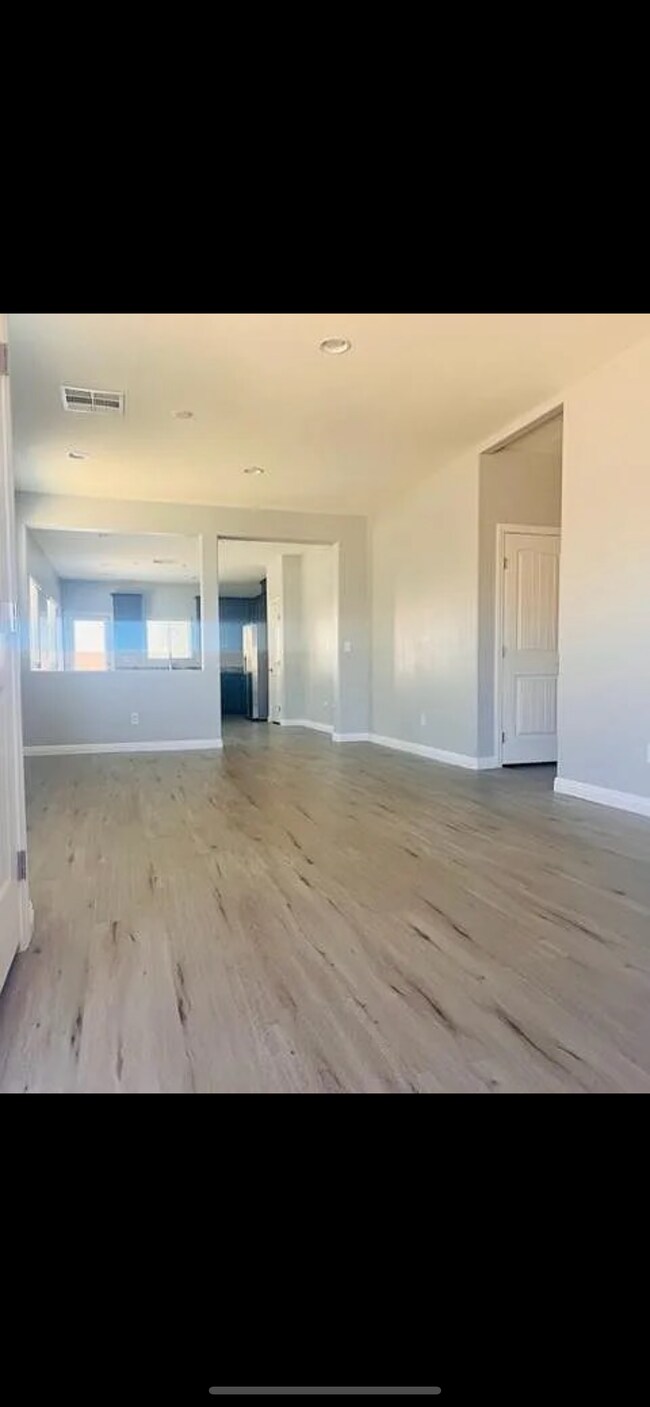 Building Photo - 8628 Vondel Park St