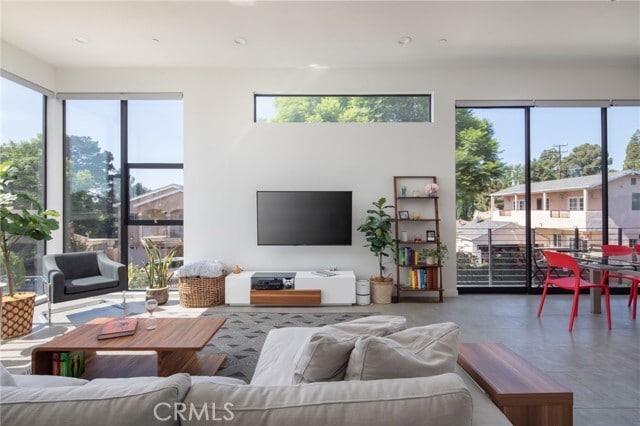 Foto del edificio - 1616 Amherst Ave