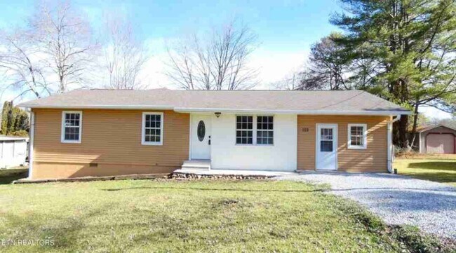 Building Photo - 122 Lee Cir