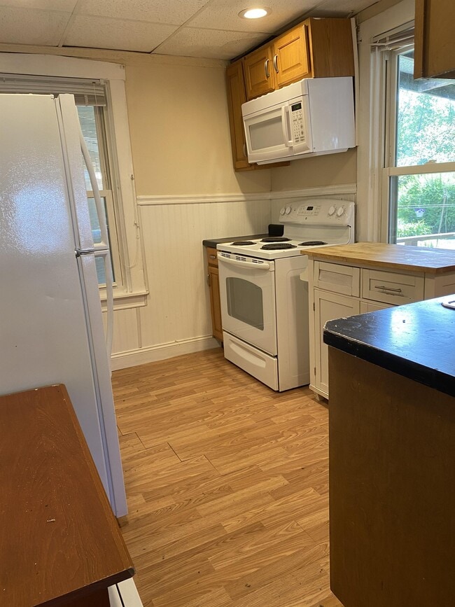 148 W Frederick St, Millersville, PA 17551 Townhome Rentals in