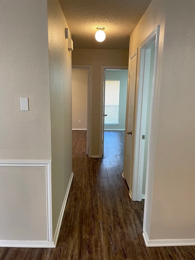 Foto del edificio - 306 Williams Rd