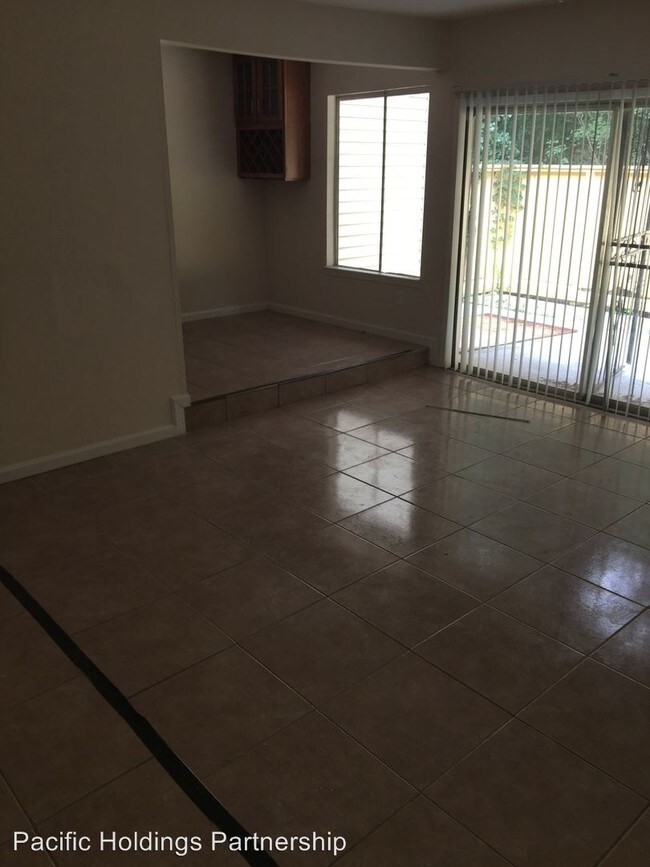 Foto del edificio - 2 br, 2 bath House - 3223 Strawberry Lane