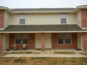 Building Photo - 1608 Inca Dr
