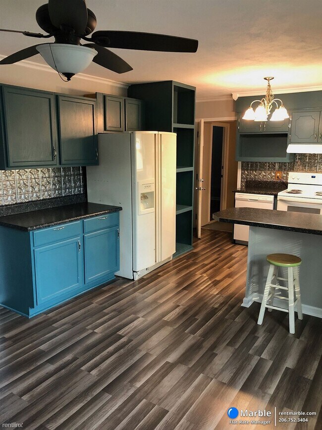 Building Photo - 4 br, 1.5 bath House - 897 Old Walhalla Hwy