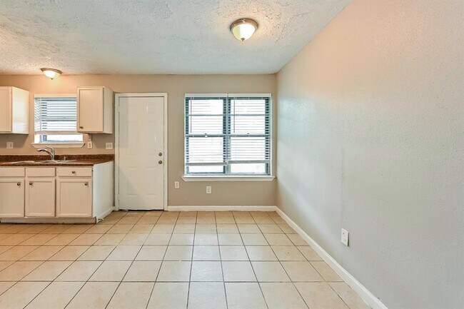 Foto del edificio - 8519 Avington Rd