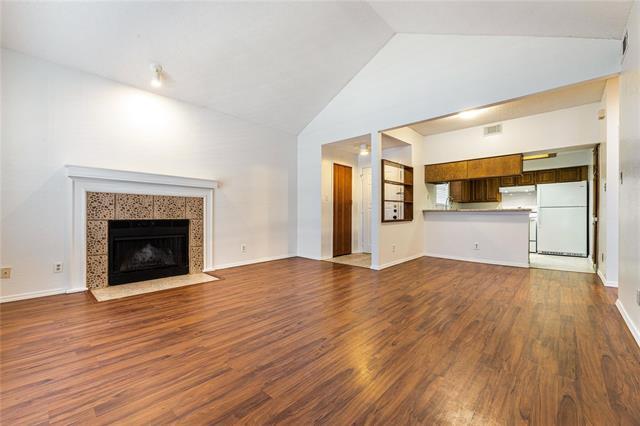 Foto principal - 3110 Devonshire Dr