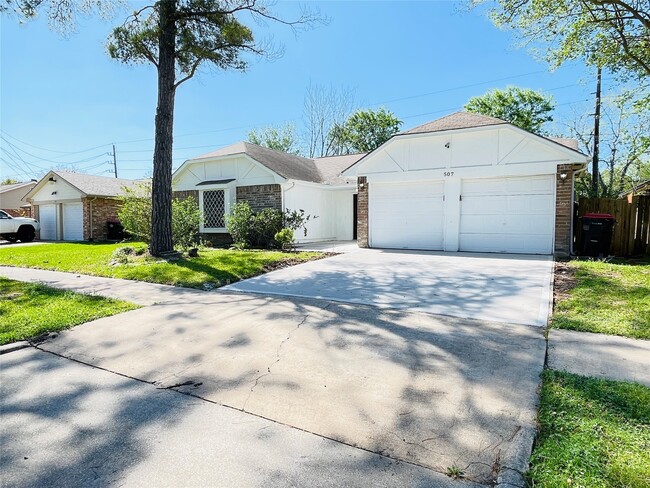 Building Photo - 507 Shenandoah Dr