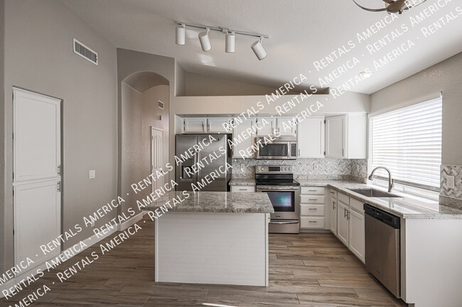 Building Photo - 3229 E Brookwood Ct