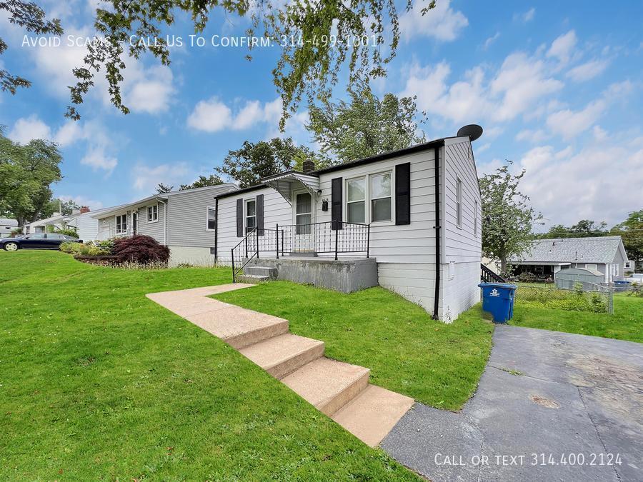 9526 Ridge Ave, Overland, MO 63114 House Rental in Overland, MO