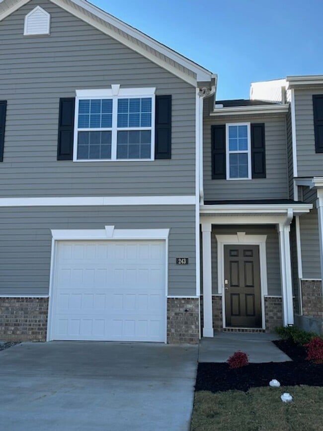 Building Photo - 243 Moyer Dr