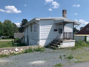 Building Photo - 302 Fairmount Ave