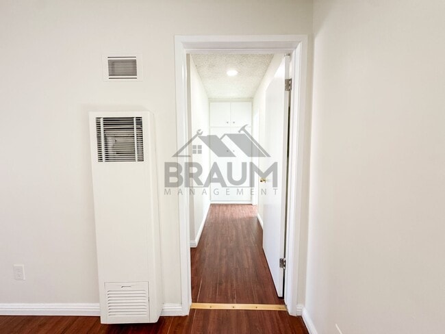 Foto del edificio - 19401 Haynes St