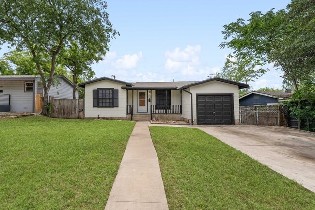 Building Photo - 310 Sumner Dr