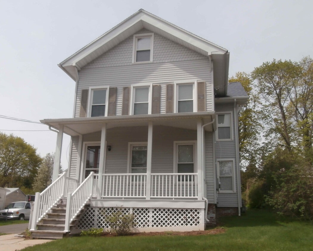 Primary Photo - 74 Hopson Ave