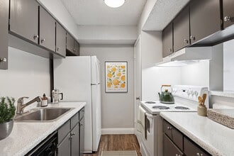 Building Photo - ReNew Scotsdale