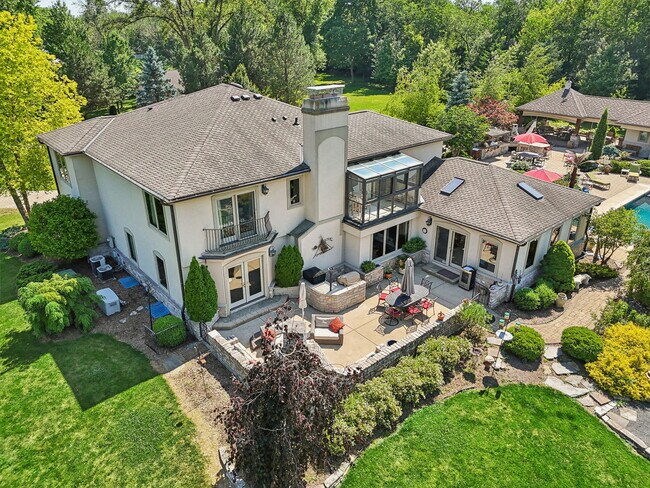 Building Photo - 274 Leeds Dr